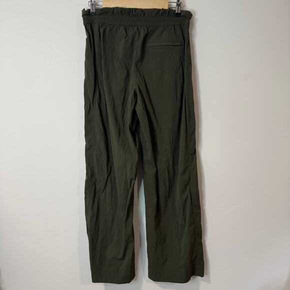 Athleta Women's Pants Trekkie High Rise Parachute Ripstop Greem 6 Athleisure - Picture 2 of 9